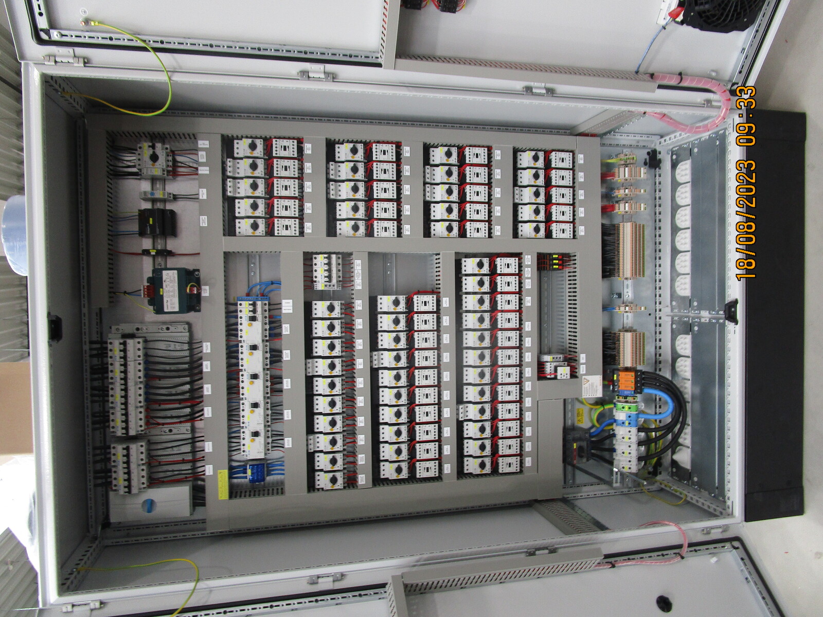 Control cab. layer at the back 6R/9T - EV1250-2